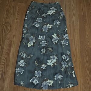 Tracy Evans Floral Maxi Skirt - Gray and White